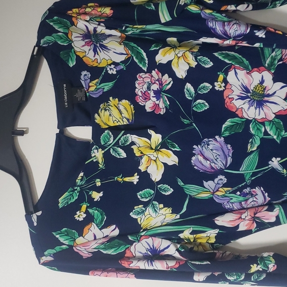 Dress - Picture 5 of 9